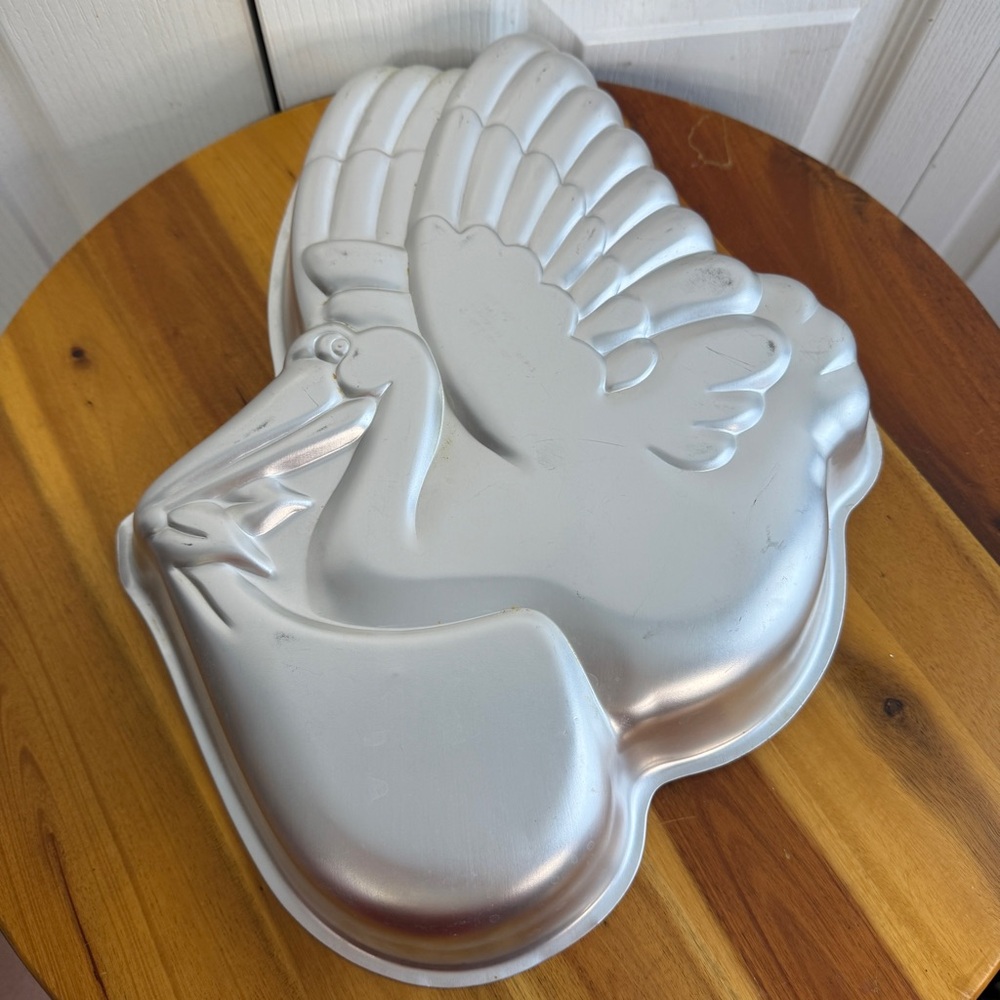 Wilton Korea good news stork aluminum cake pan‎
